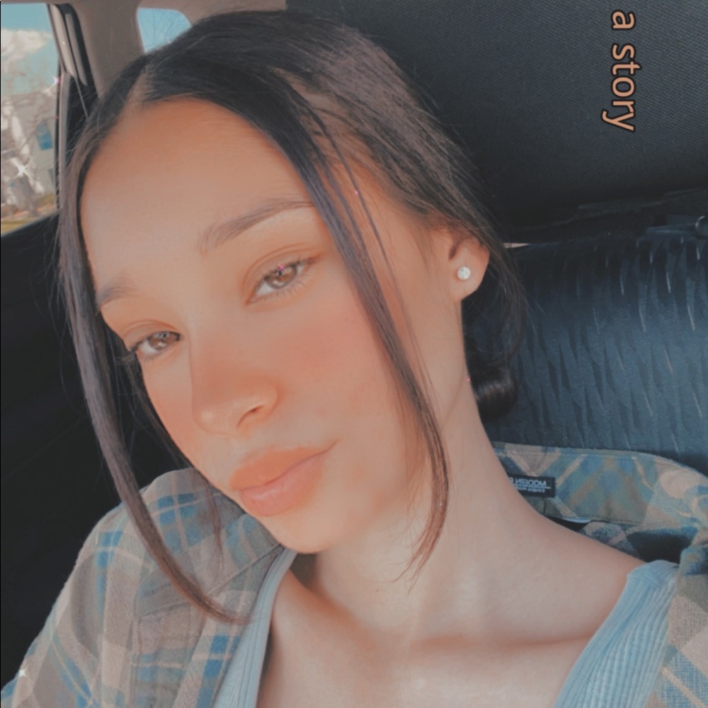 Meet your Posher, Jazmin